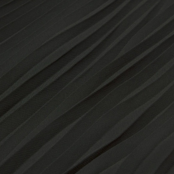 WILFRED (Aritzia) Twirl Midi Skirt - Picture 3 of 6